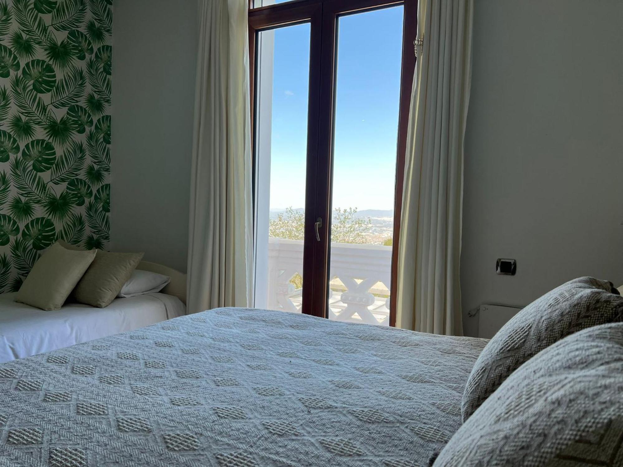 Aya House Otel Barselona Dış mekan fotoğraf
