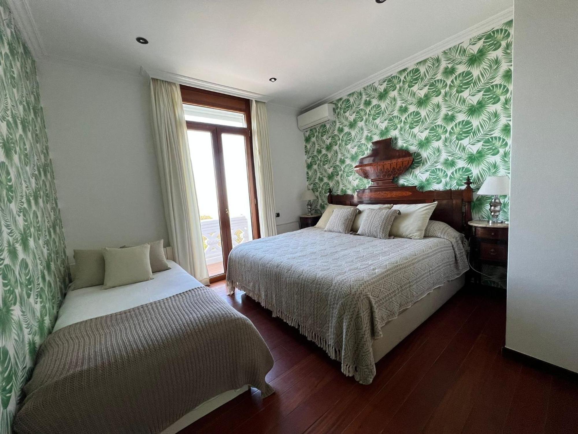 Aya House Otel Barselona Dış mekan fotoğraf
