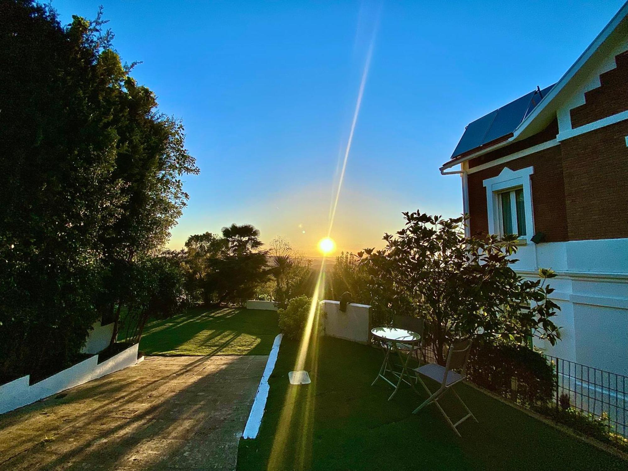 Aya House Otel Barselona Dış mekan fotoğraf