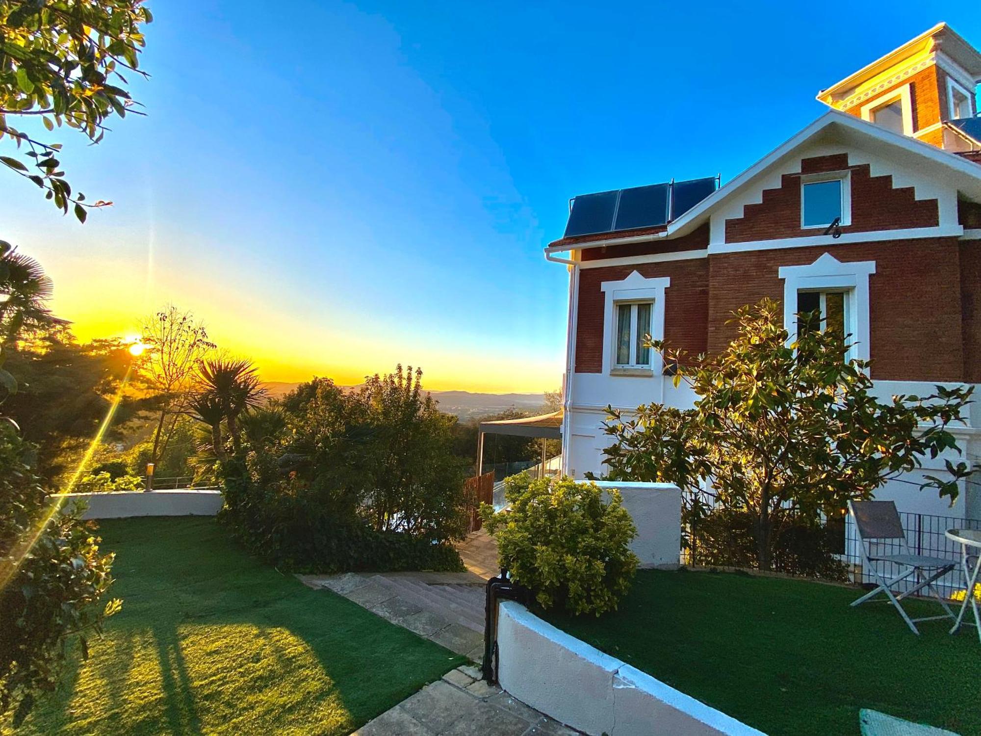 Aya House Otel Barselona Dış mekan fotoğraf