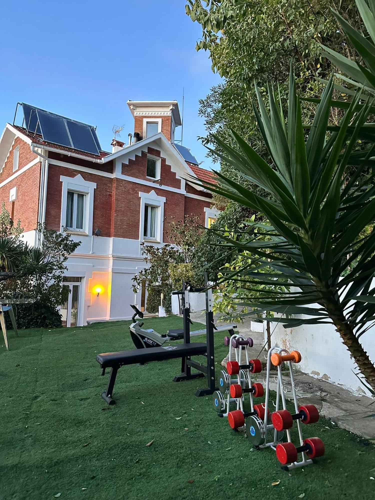 Aya House Otel Barselona Dış mekan fotoğraf