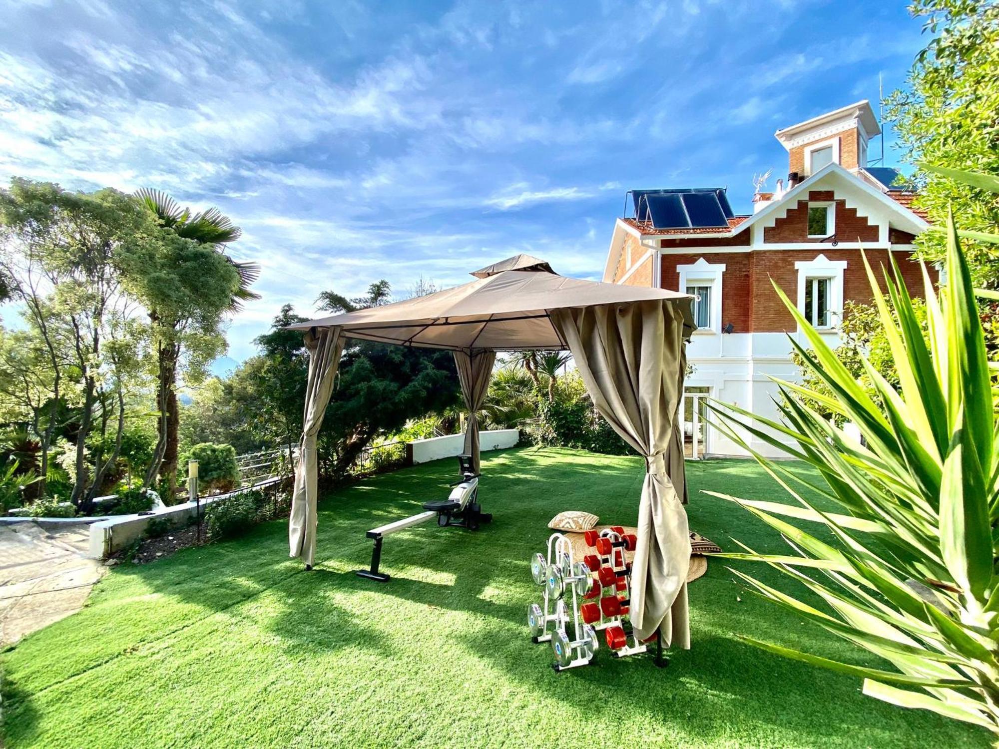 Aya House Otel Barselona Dış mekan fotoğraf