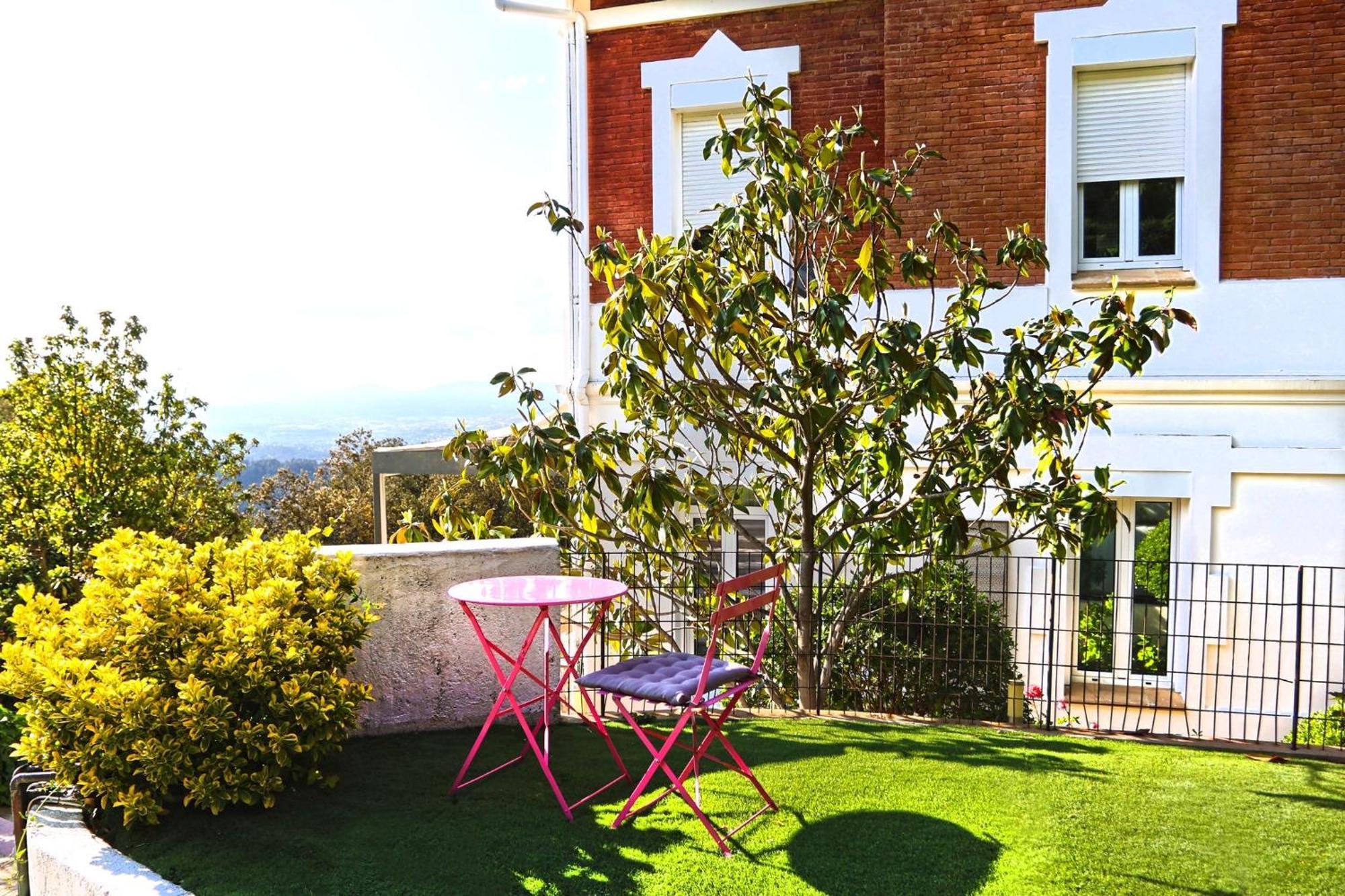 Aya House Otel Barselona Dış mekan fotoğraf
