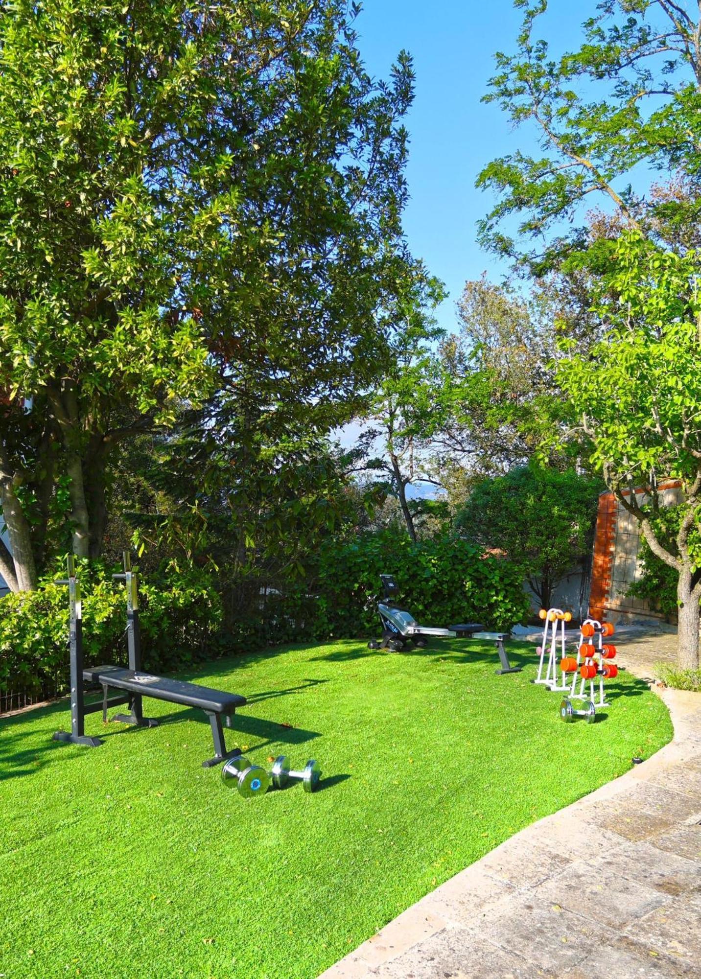 Aya House Otel Barselona Dış mekan fotoğraf