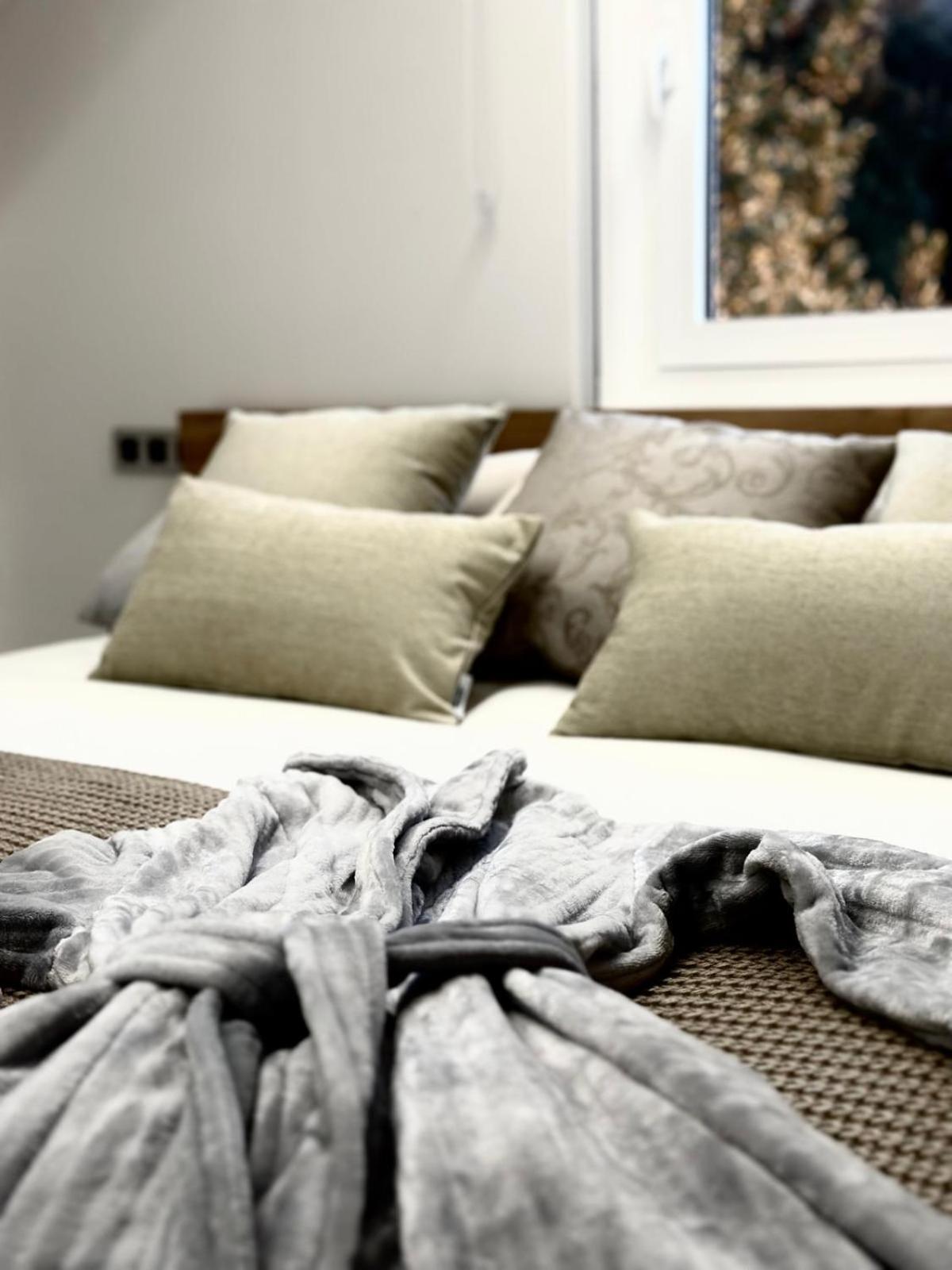 Aya House Otel Barselona Dış mekan fotoğraf